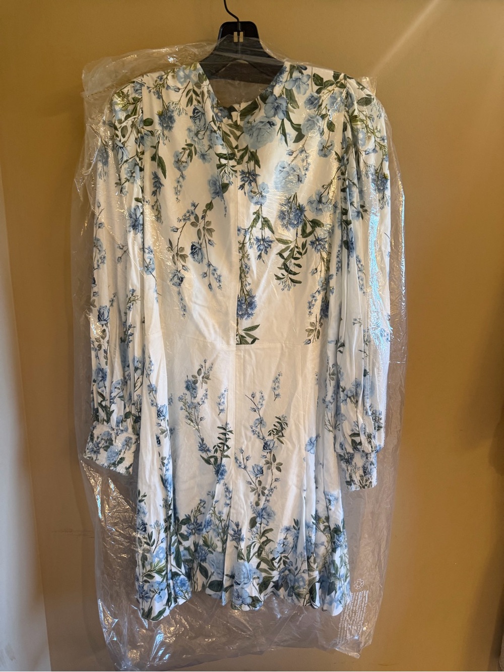 Alice + Olivia- Floral Long-Sleeve Midi Dress - Blue/White